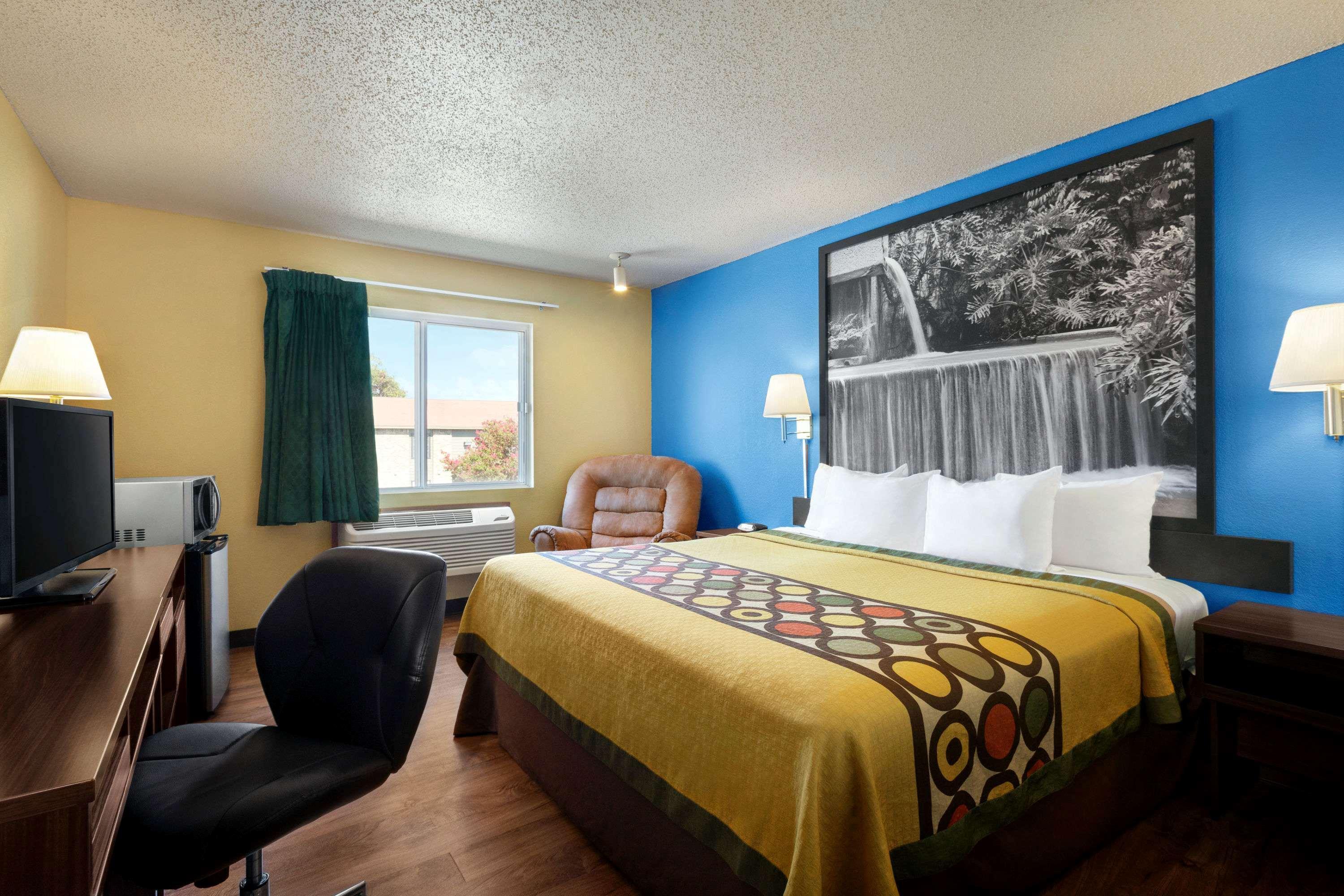 Super 8 By Wyndham Waco University Area Zewnętrze zdjęcie