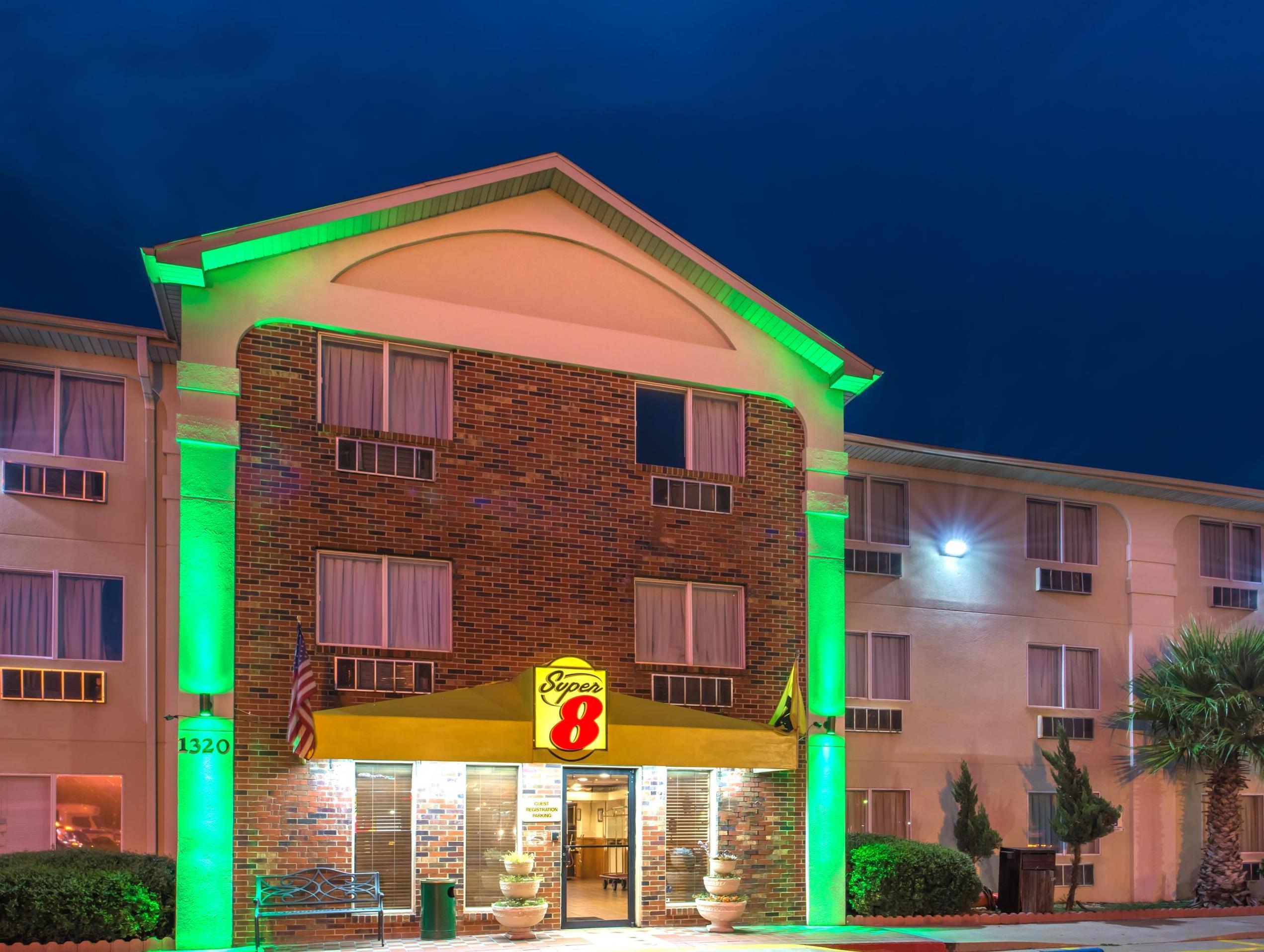Super 8 By Wyndham Waco University Area Zewnętrze zdjęcie