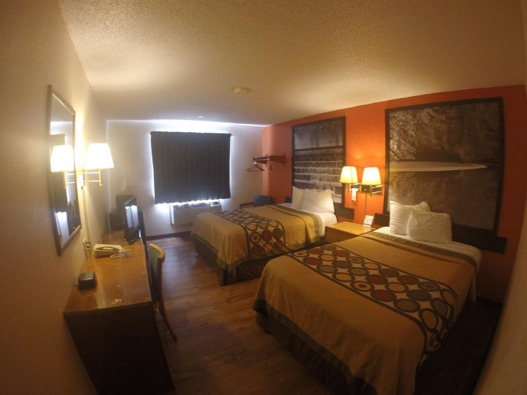 Super 8 By Wyndham Waco University Area Zewnętrze zdjęcie